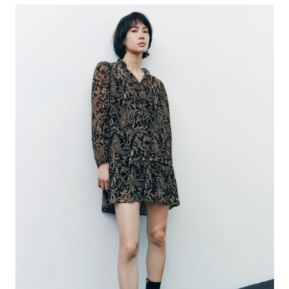 Elegant Black and Brown Patterned Dress